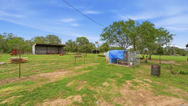 1576 Settlers Way, Seguin, TX 78155