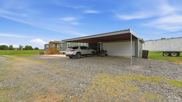 1576 Settlers Way, Seguin, TX 78155