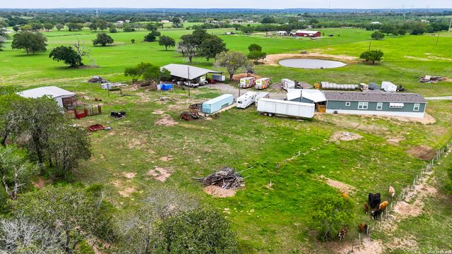 1576 Settlers Way, Seguin, TX 78155