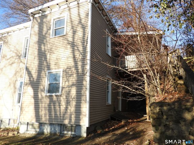 11 Division Street, Norwich, CT 06360