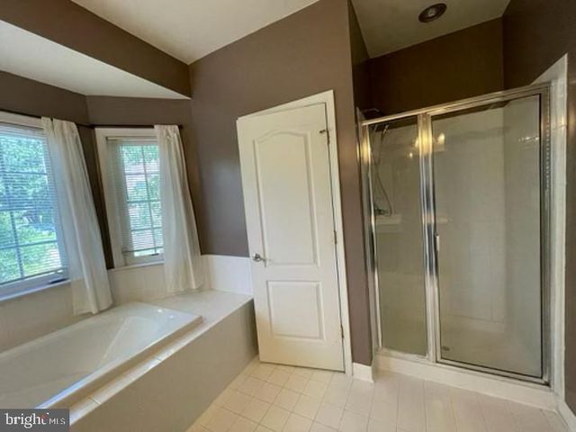 43326 COLUMBUS ST, Ashburn, VA 20147
