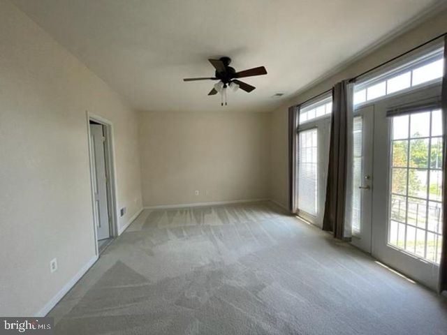 43326 COLUMBUS ST, Ashburn, VA 20147