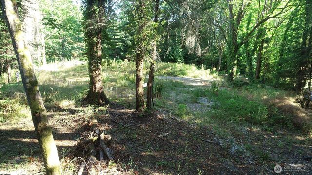 1302 S 268 Street, Des Moines, WA 98198