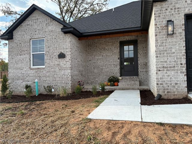 1129 Hunter Drive, Barling, AR 72923