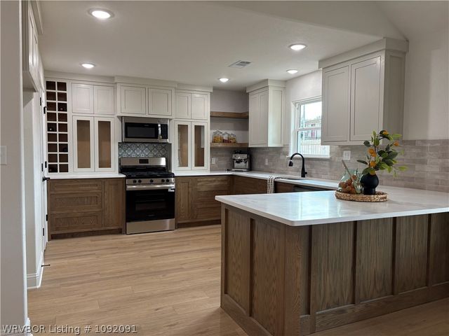 1129 Hunter Drive, Barling, AR 72923