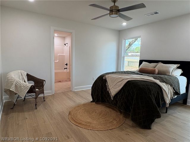 1129 Hunter Drive, Barling, AR 72923