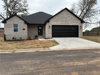 1129 Hunter Drive, Barling, AR 72923