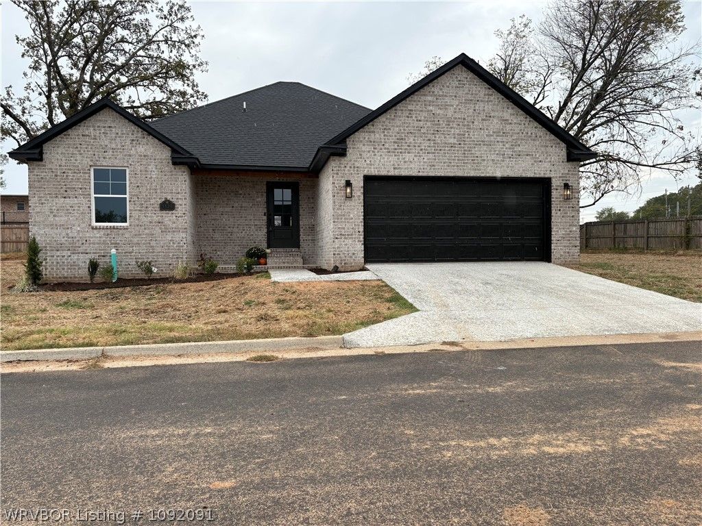 1129 Hunter Drive, Barling, AR 72923