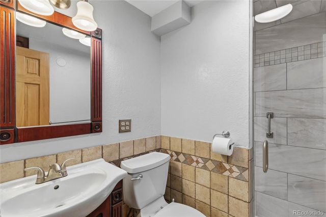 3276 S Hoyt Way, Denver, CO 80227