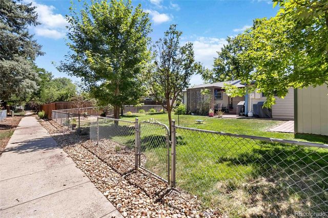 3276 S Hoyt Way, Denver, CO 80227