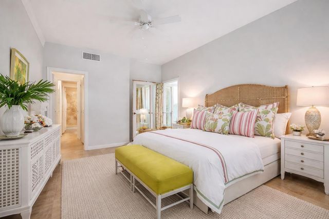 218 Worth Avenue, Palm Beach, FL 33480