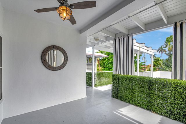 218 Worth Avenue, Palm Beach, FL 33480