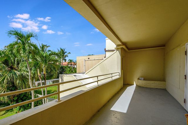 218 Worth Avenue, Palm Beach, FL 33480