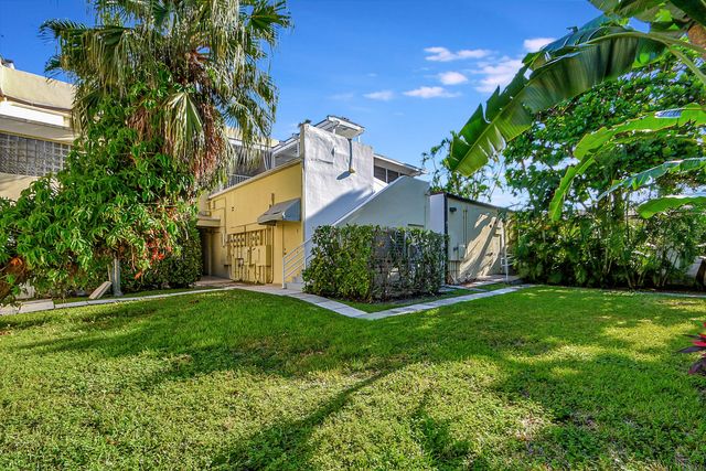 218 Worth Avenue, Palm Beach, FL 33480