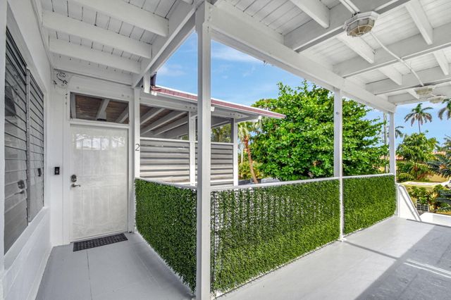 218 Worth Avenue, Palm Beach, FL 33480