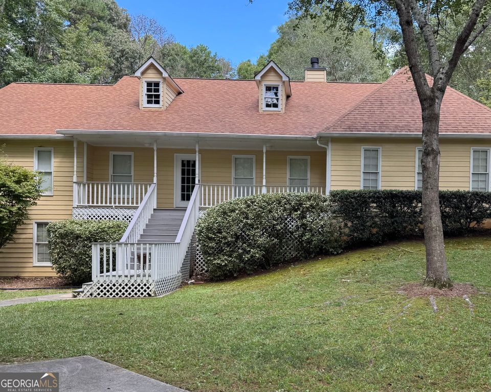 345 Little Creek Drive, Sharpsburg, GA 30277