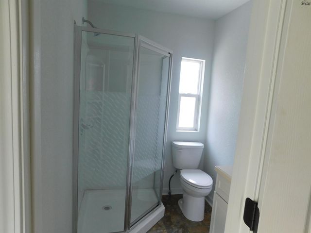 437 W 3RD STREET, Burkburnett, TX 76354