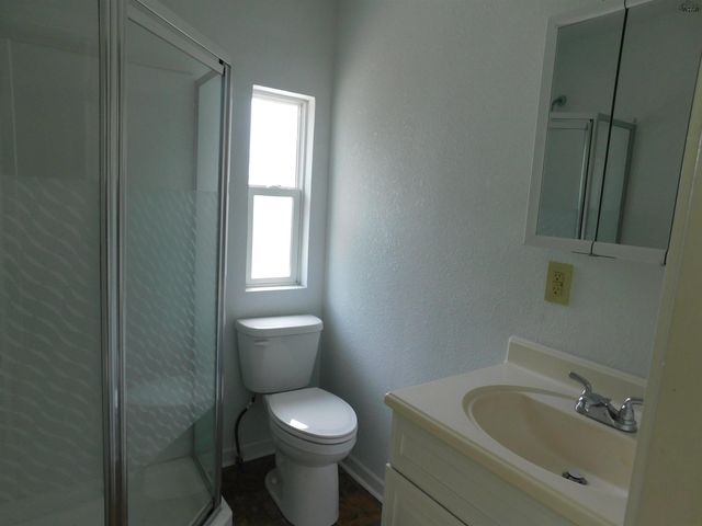 437 W 3RD STREET, Burkburnett, TX 76354