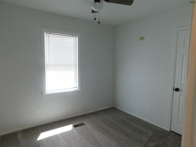 437 W 3RD STREET, Burkburnett, TX 76354