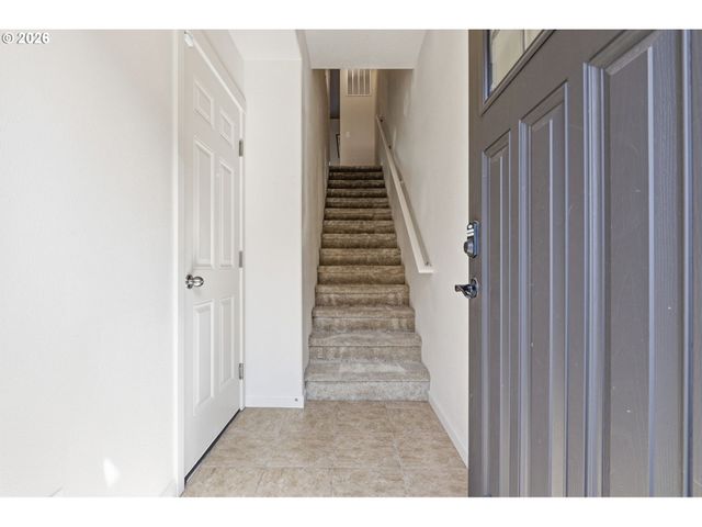 10525 Ne CEDAR FALLS Loop, Beaverton, OR 97006