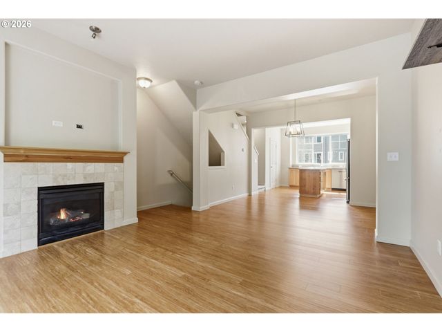 10525 Ne CEDAR FALLS Loop, Beaverton, OR 97006