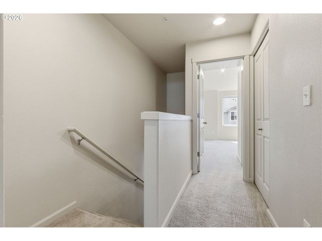 10525 Ne CEDAR FALLS Loop, Beaverton, OR 97006