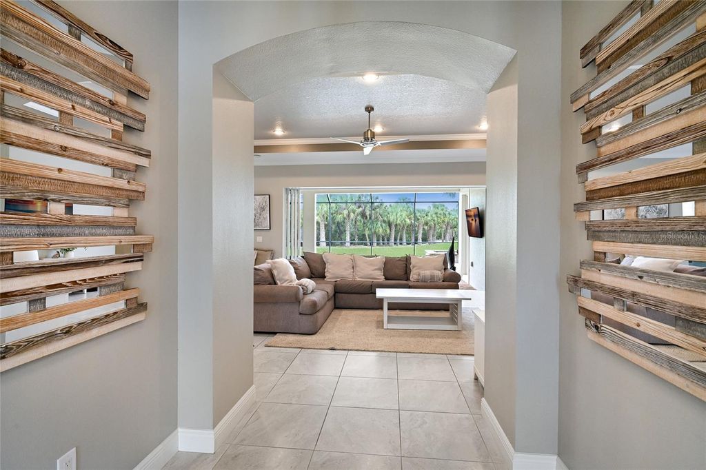 Image 5 of property listing at 5709 TIDEWATER PRESERVE BOULEVARD, Bradenton, FL 34208