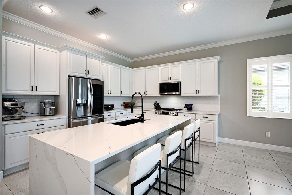 Image 6 of property listing at 5709 TIDEWATER PRESERVE BOULEVARD, Bradenton, FL 34208