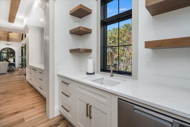 63 Commanders Helm, Laconia, NH 03246