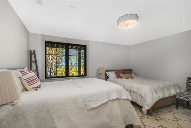 63 Commanders Helm, Laconia, NH 03246