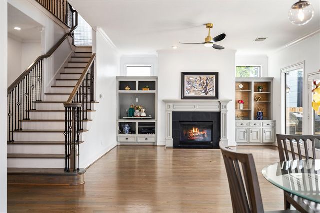 4523 Maple Street, Bellaire, TX 77401