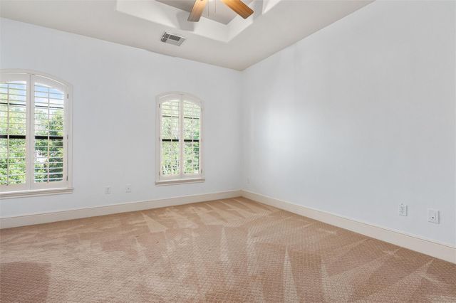 4523 Maple Street, Bellaire, TX 77401