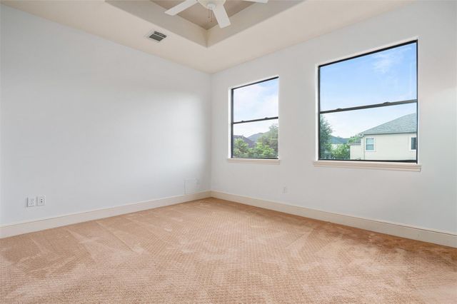 4523 Maple Street, Bellaire, TX 77401