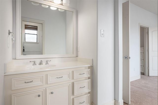 4523 Maple Street, Bellaire, TX 77401