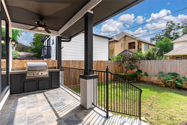 4523 Maple Street, Bellaire, TX 77401