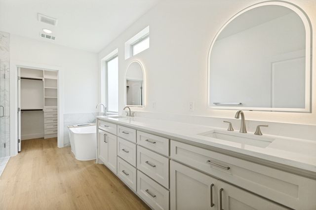 2416 Pennsylvania Avenue, Dallas, TX 75215