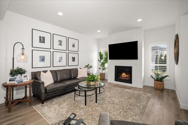 24960 E Pine Point Ct, Liberty Lake, WA 99019