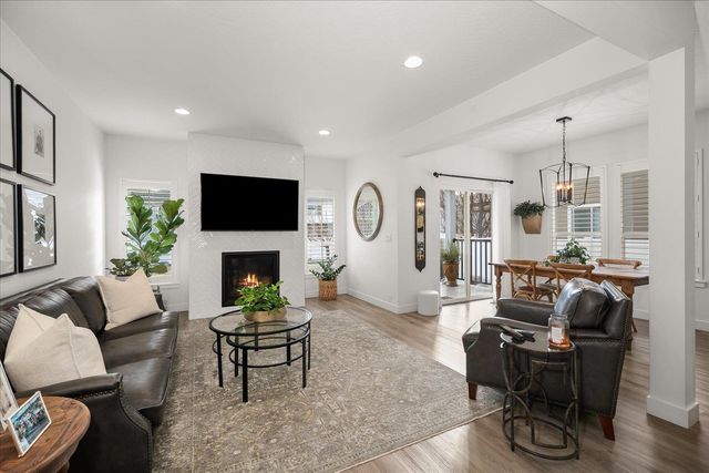 24960 E Pine Point Ct, Liberty Lake, WA 99019