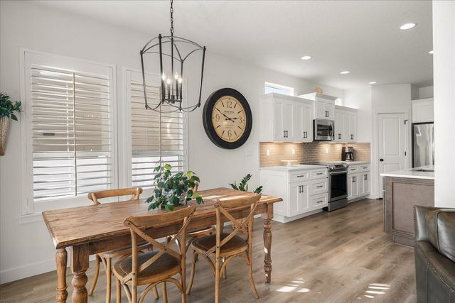 24960 E Pine Point Ct, Liberty Lake, WA 99019