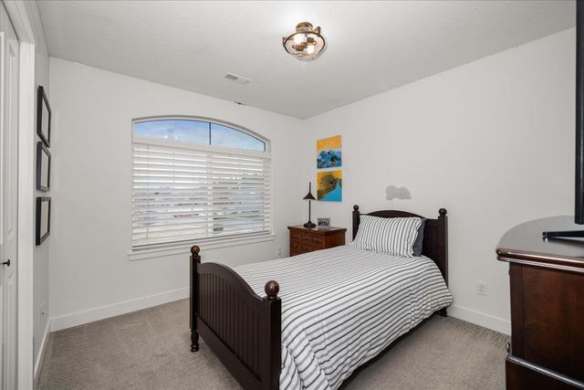 24960 E Pine Point Ct, Liberty Lake, WA 99019