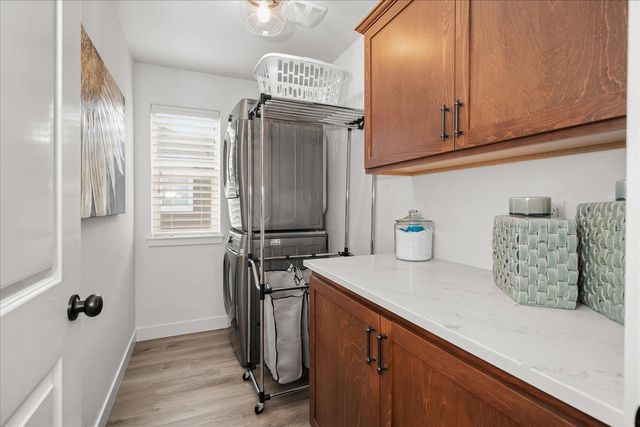 24960 E Pine Point Ct, Liberty Lake, WA 99019