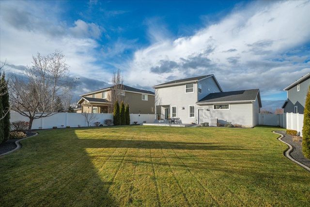 24960 E Pine Point Ct, Liberty Lake, WA 99019