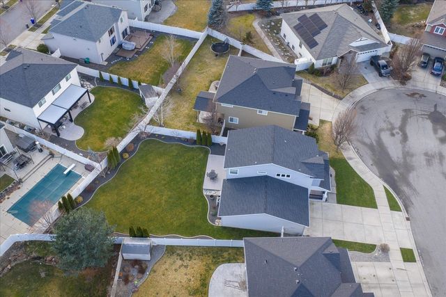 24960 E Pine Point Ct, Liberty Lake, WA 99019