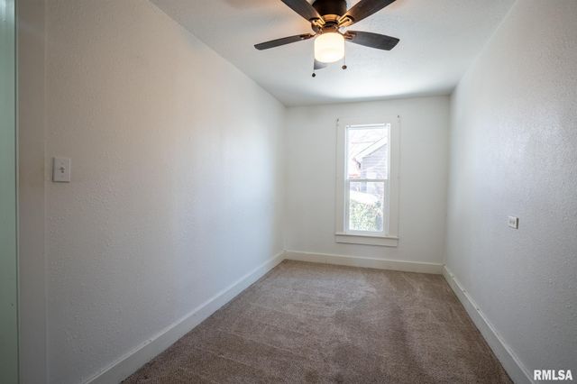 303 WASHINGTON Street, Carterville, IL 62918