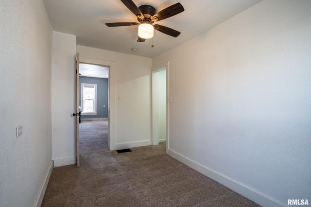 303 WASHINGTON Street, Carterville, IL 62918