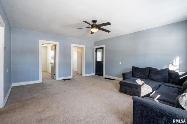 303 WASHINGTON Street, Carterville, IL 62918