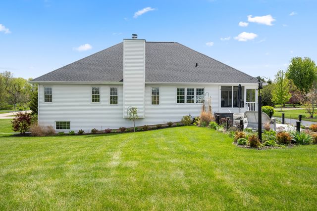 8801 S Rood Road, Kingston, IL 60145