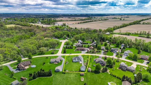 8801 S Rood Road, Kingston, IL 60145