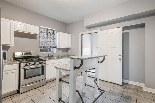 2630 S Spaulding Avenue, Chicago, IL 60623