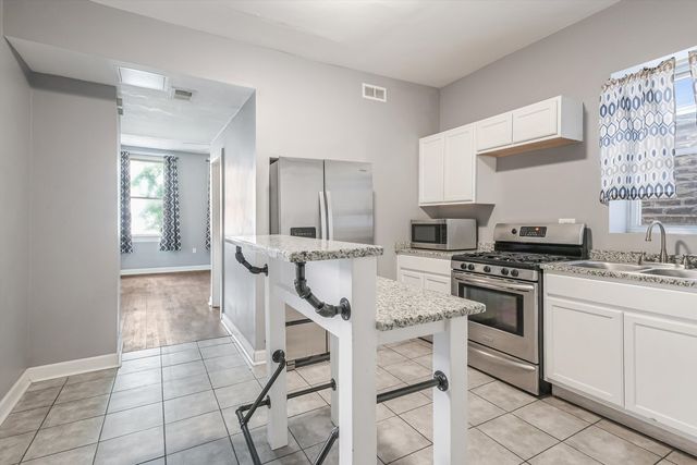 2630 S Spaulding Avenue, Chicago, IL 60623